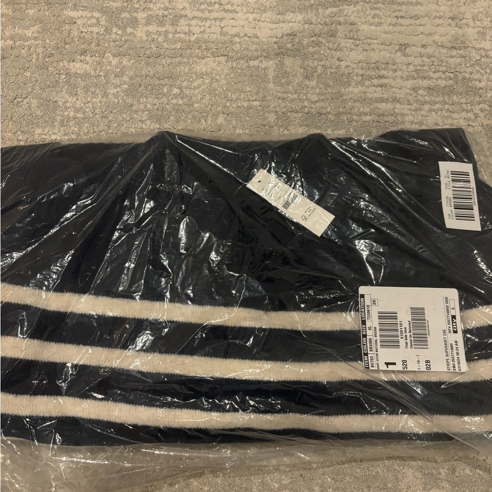 NWT J. Crew Chunky Crewneck Sweater - Picture 6 of 6